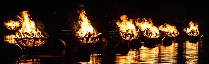 Braziers burning, photograph by Jen Bonin.